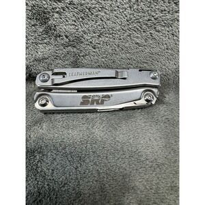 Leatherman‎ Rev Multi-Tool Stainless Steel Knife Pliers SRP Logo